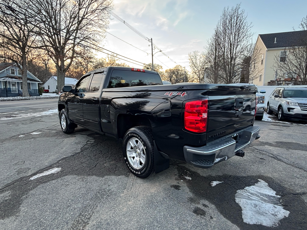 Chevrolet Silverado 1500 4WD Double Cab 143.5" LT w/1LT 2015