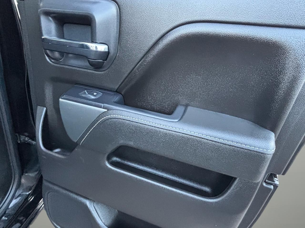 Chevrolet Silverado 1500 4WD Double Cab 143.5" LT w/1LT 2015