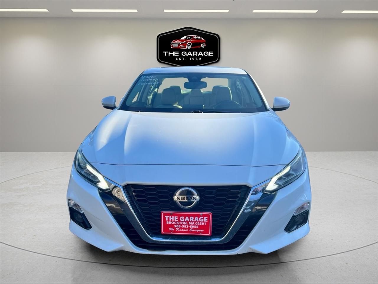 Nissan Altima 2.5 SV Sedan 2020
