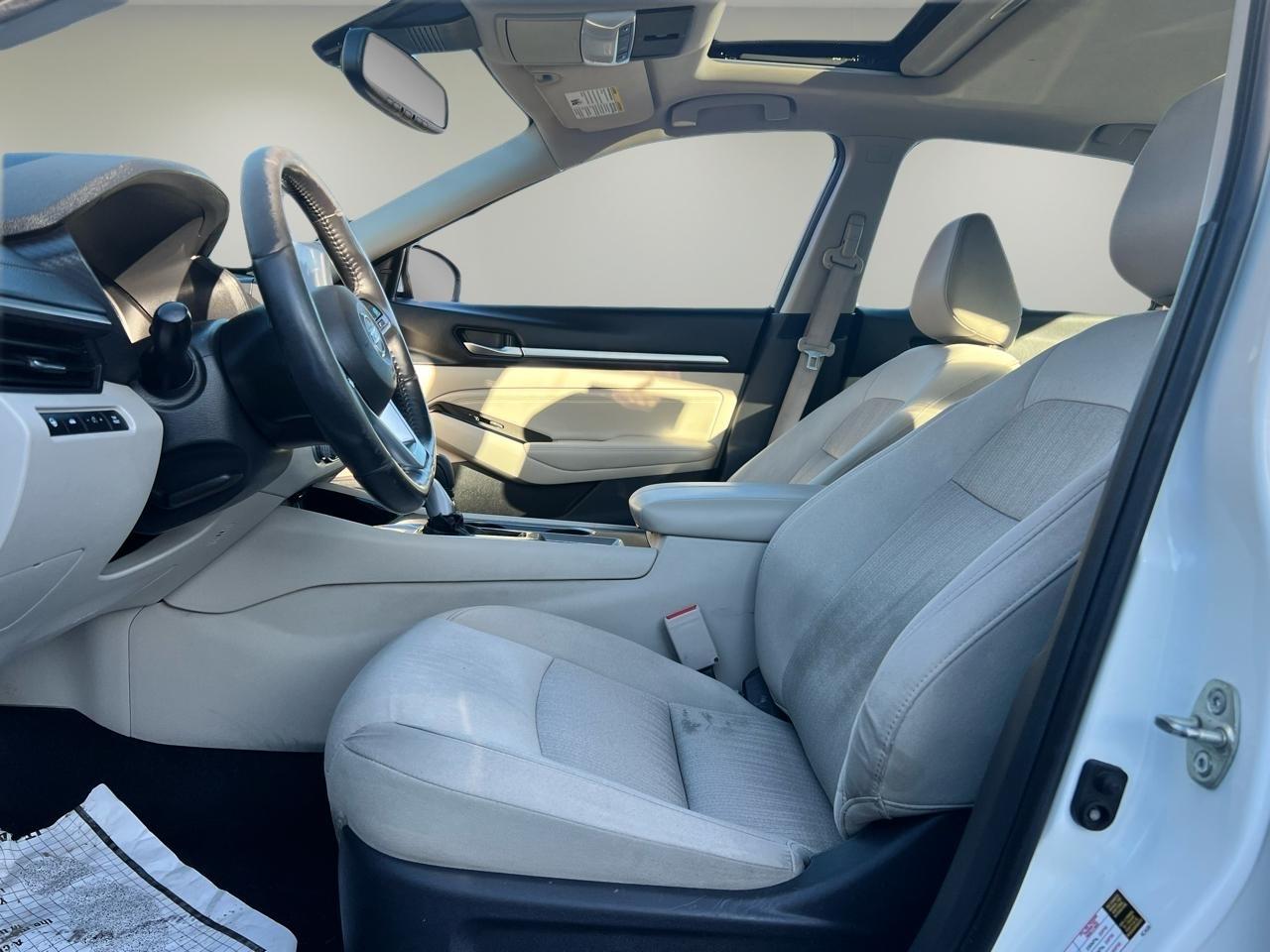 Nissan Altima 2.5 SV Sedan 2020