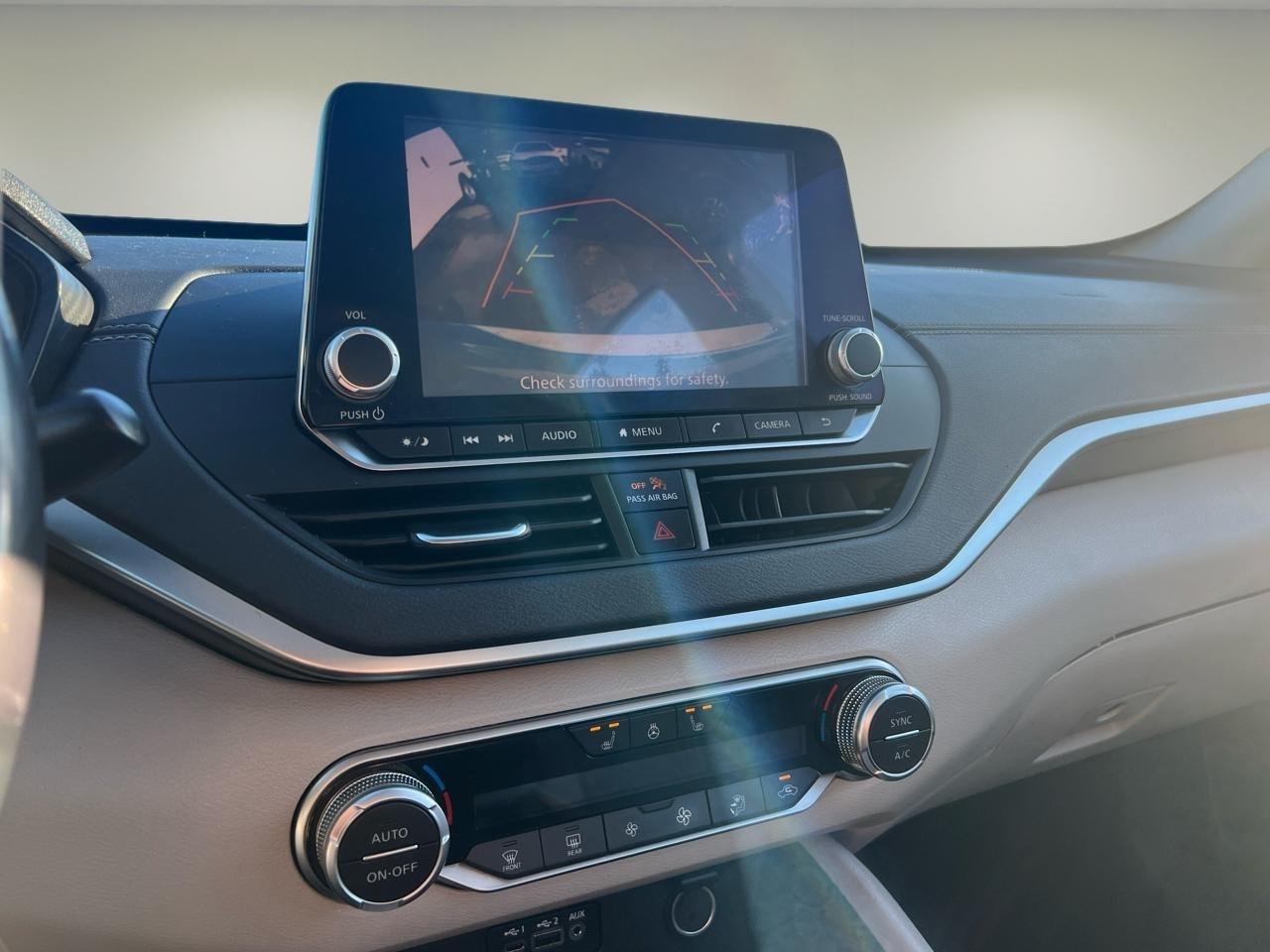 Nissan Altima 2.5 SV Sedan 2020