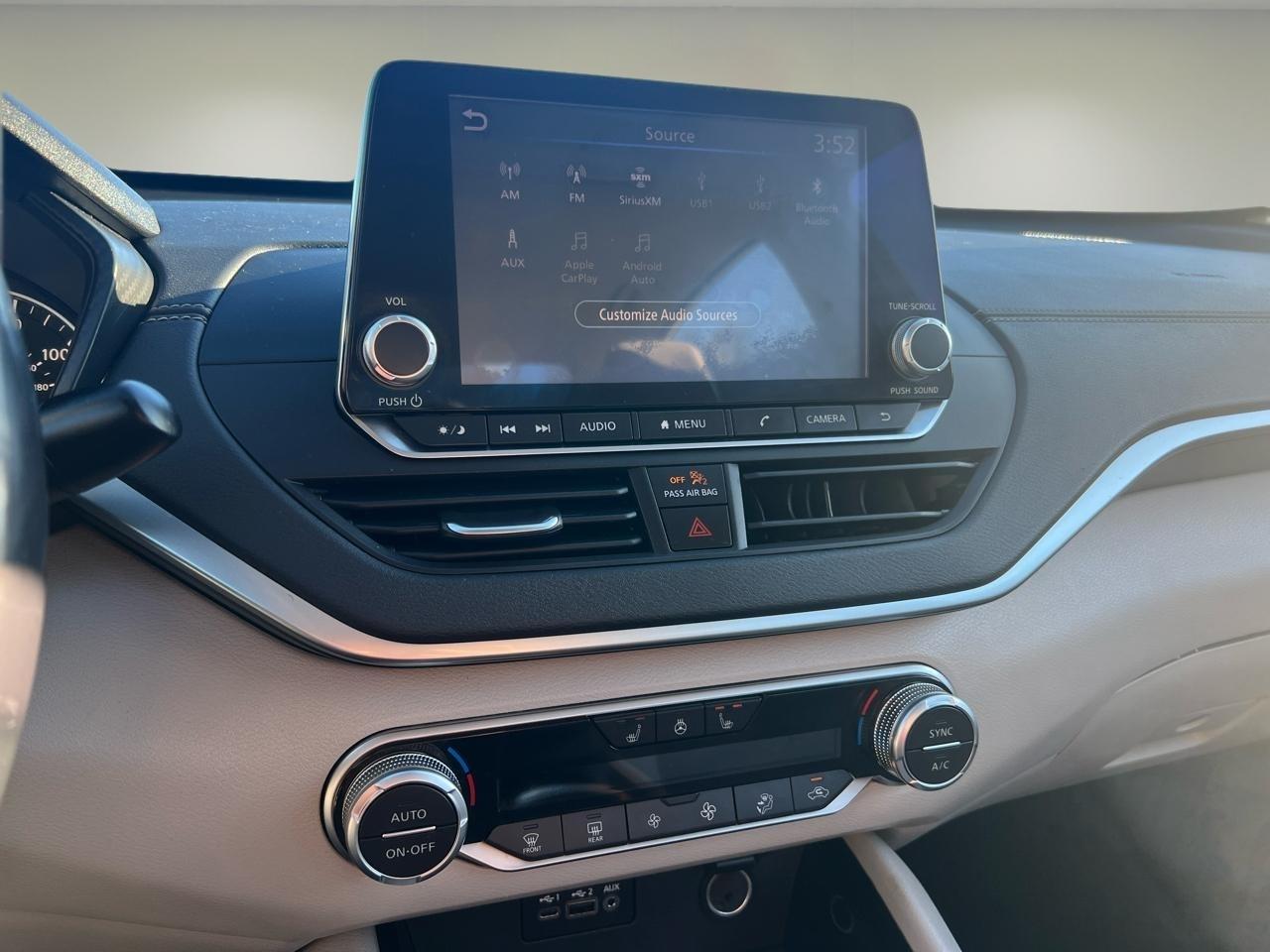 Nissan Altima 2.5 SV Sedan 2020