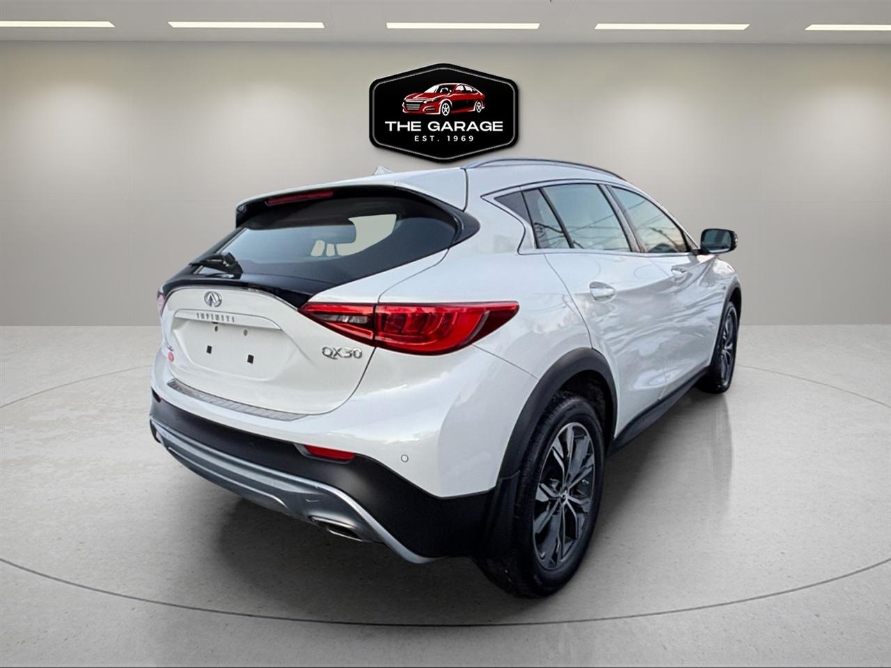 Infiniti QX30 Premium AWD 2018