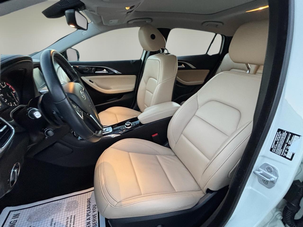 Infiniti QX30 Premium AWD 2018