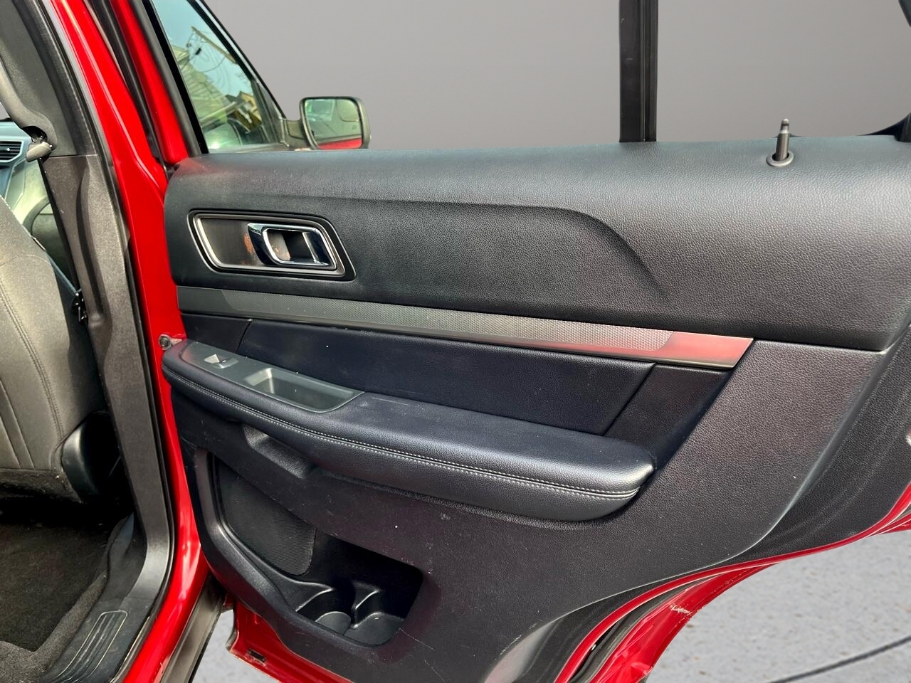 Ford Explorer XLT 4WD 2018