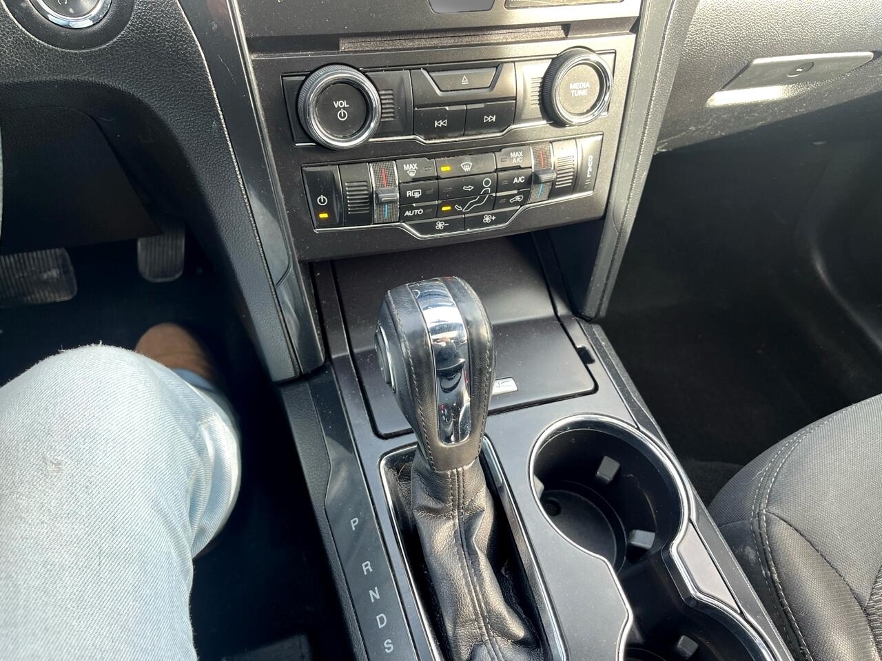 Ford Explorer XLT 4WD 2018