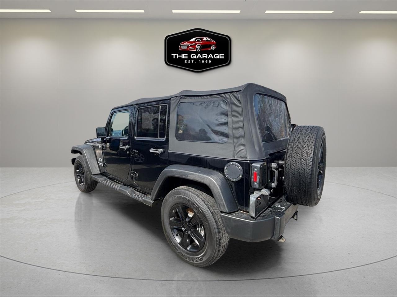 Jeep Wrangler Unlimited 4WD 4dr X 2009