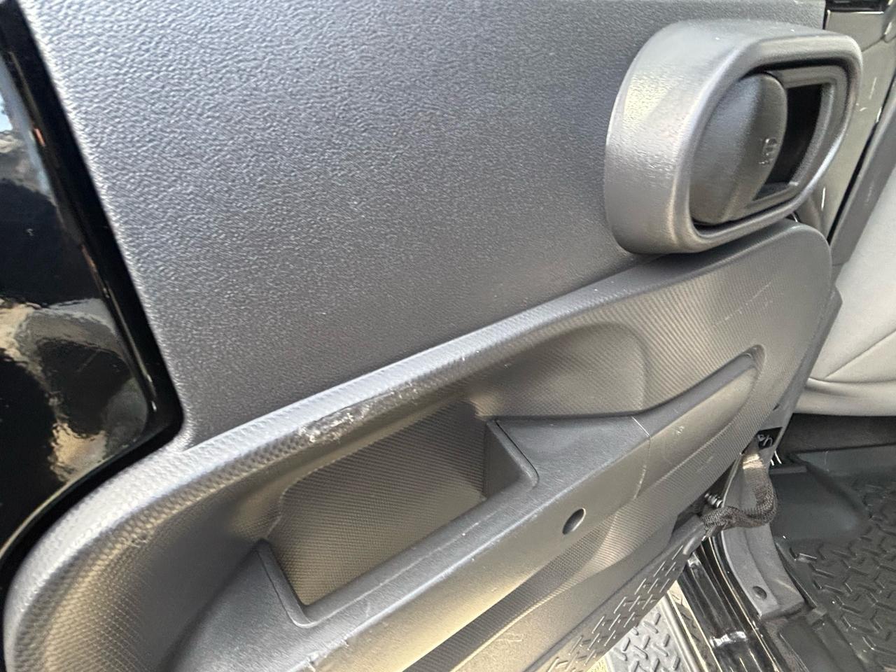 Jeep Wrangler Unlimited 4WD 4dr X 2009