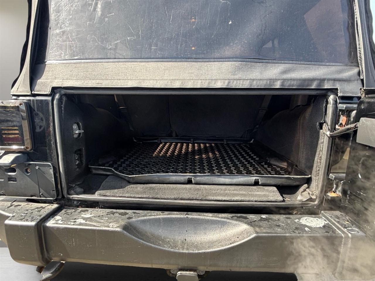 Jeep Wrangler Unlimited 4WD 4dr X 2009