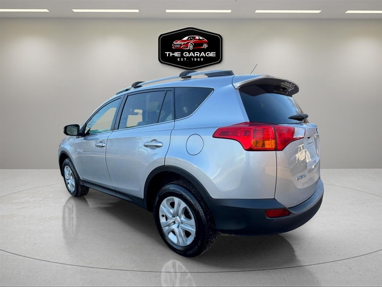 Toyota RAV4  2014