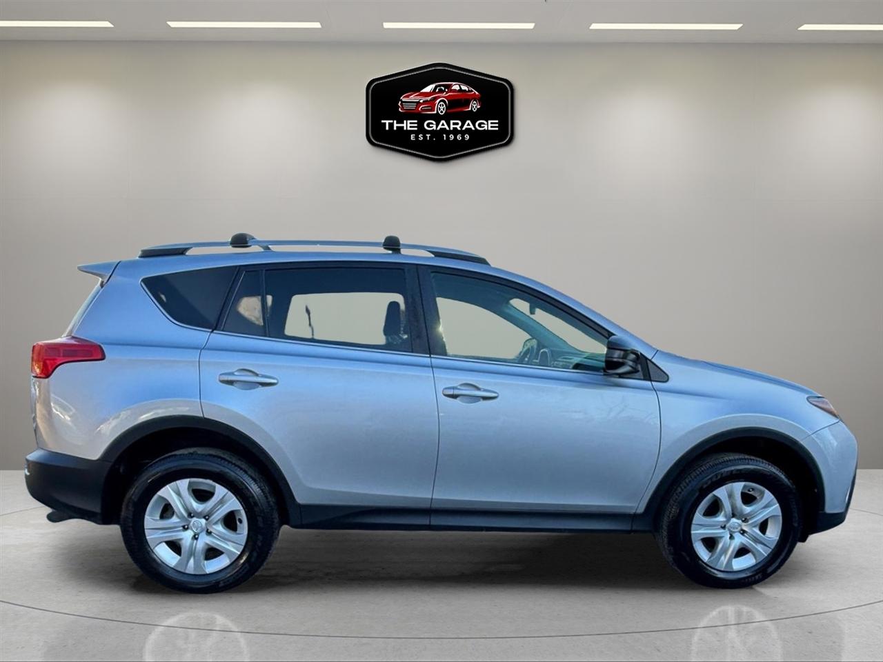 Toyota RAV4  2014
