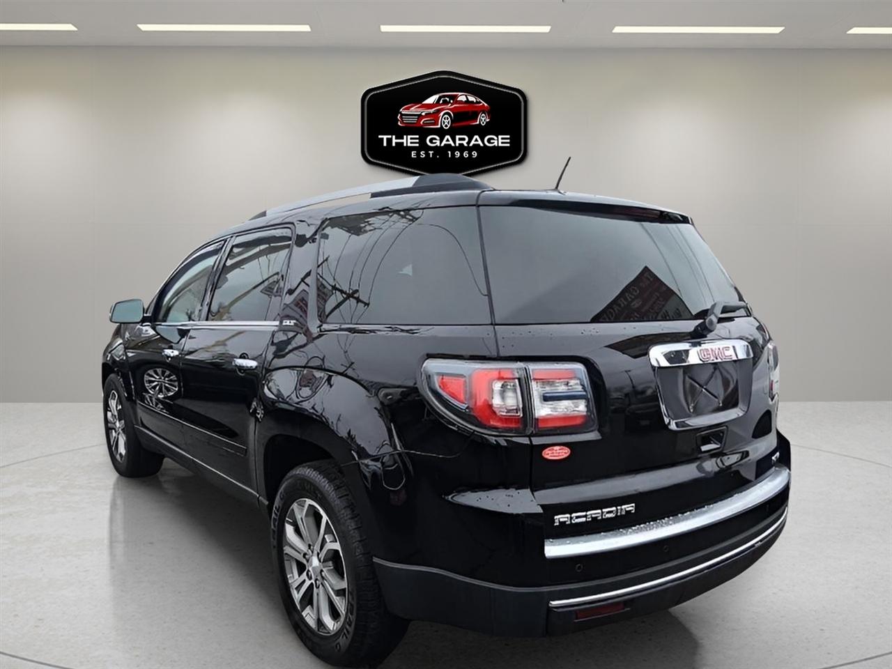 GMC Acadia AWD 4dr SLT w/SLT-1 2016