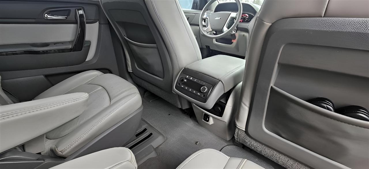 GMC Acadia AWD 4dr SLT w/SLT-1 2016