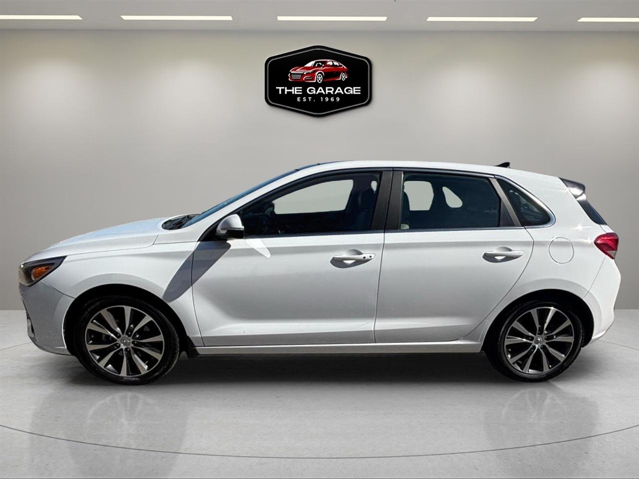 Hyundai Elantra GT Auto 2020