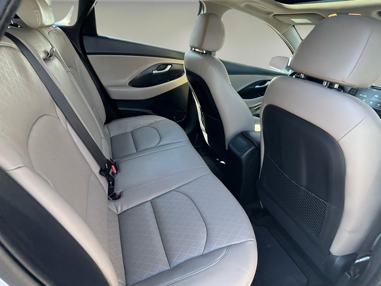 Hyundai Elantra GT Auto 2020