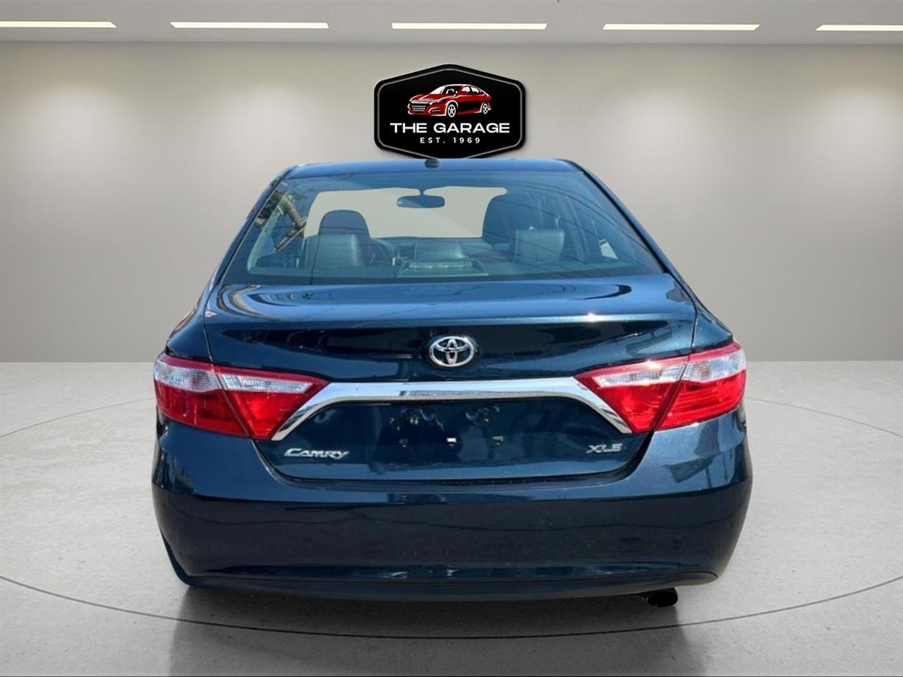 Toyota Camry  2016