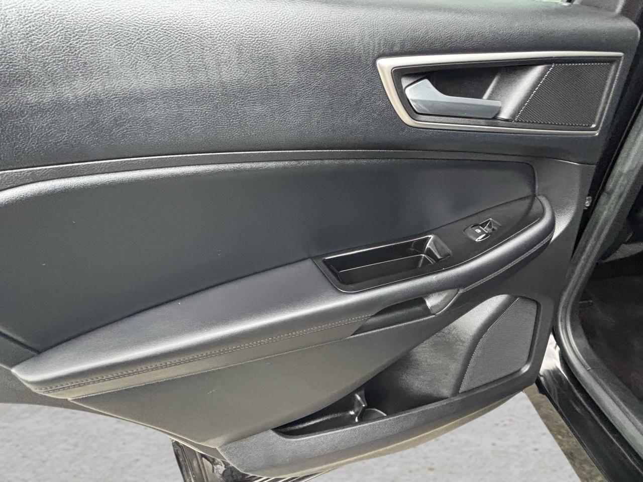 Ford Edge  2015