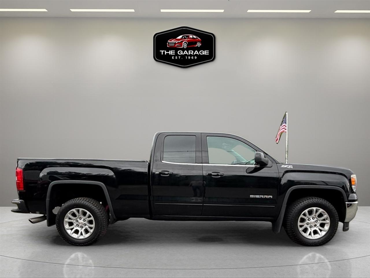 GMC Sierra 1500 4WD Double Cab 143.5" SLE 2015