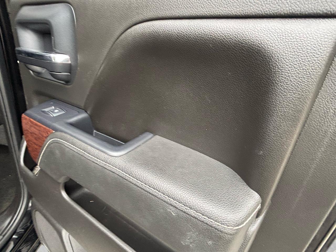 GMC Sierra 1500 4WD Double Cab 143.5" SLE 2015