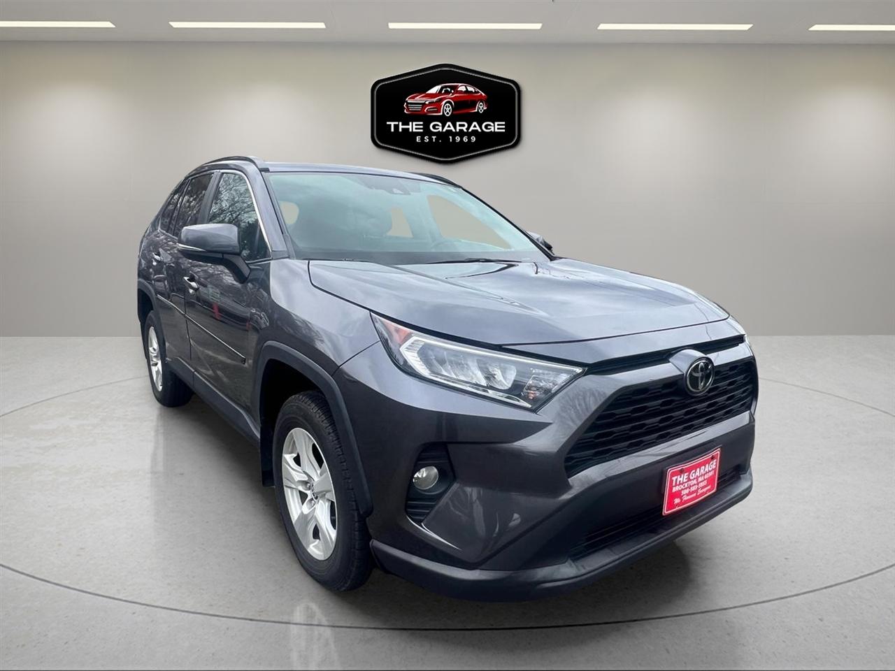 Toyota RAV4 XLE AWD (Natl) 2021