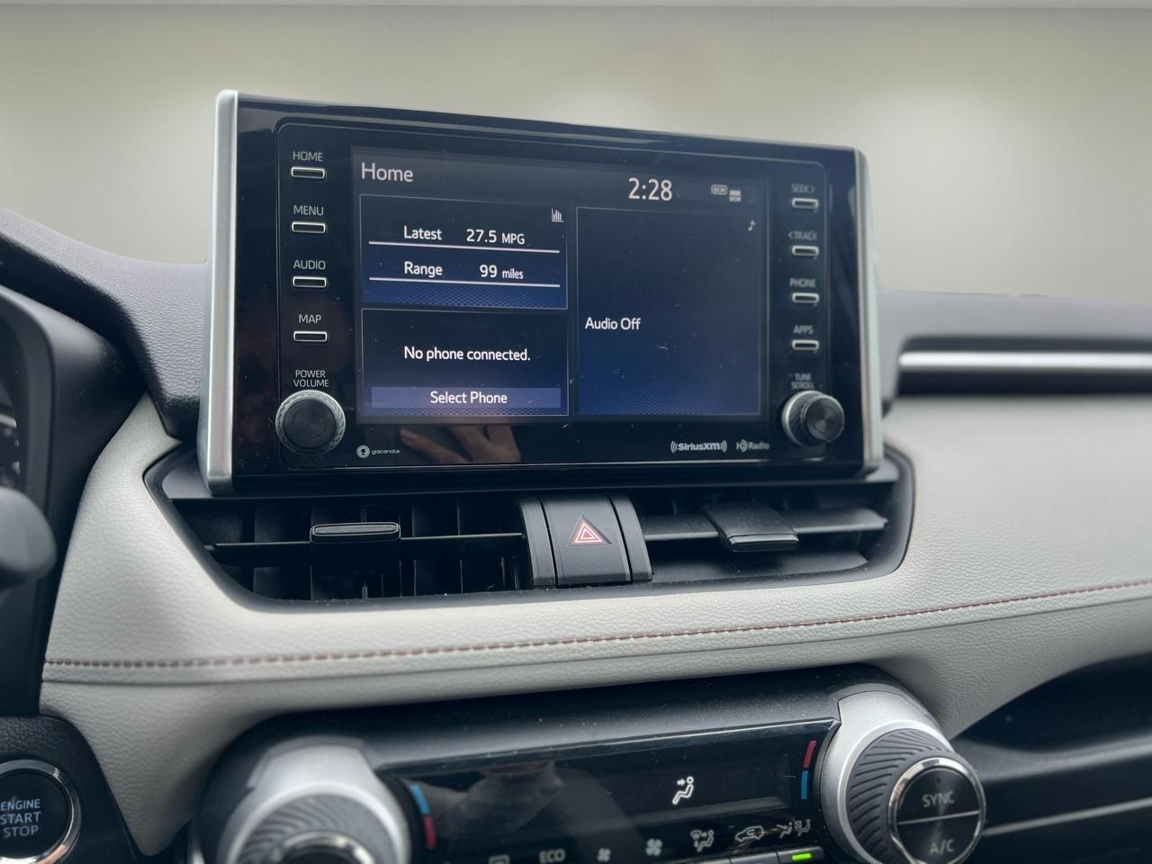 Toyota RAV4 XLE AWD (Natl) 2021