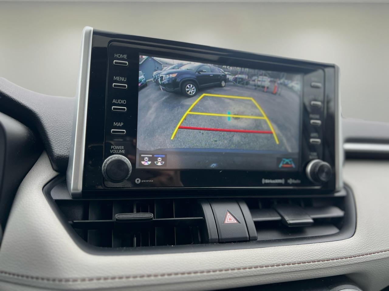 Toyota RAV4 XLE AWD (Natl) 2021