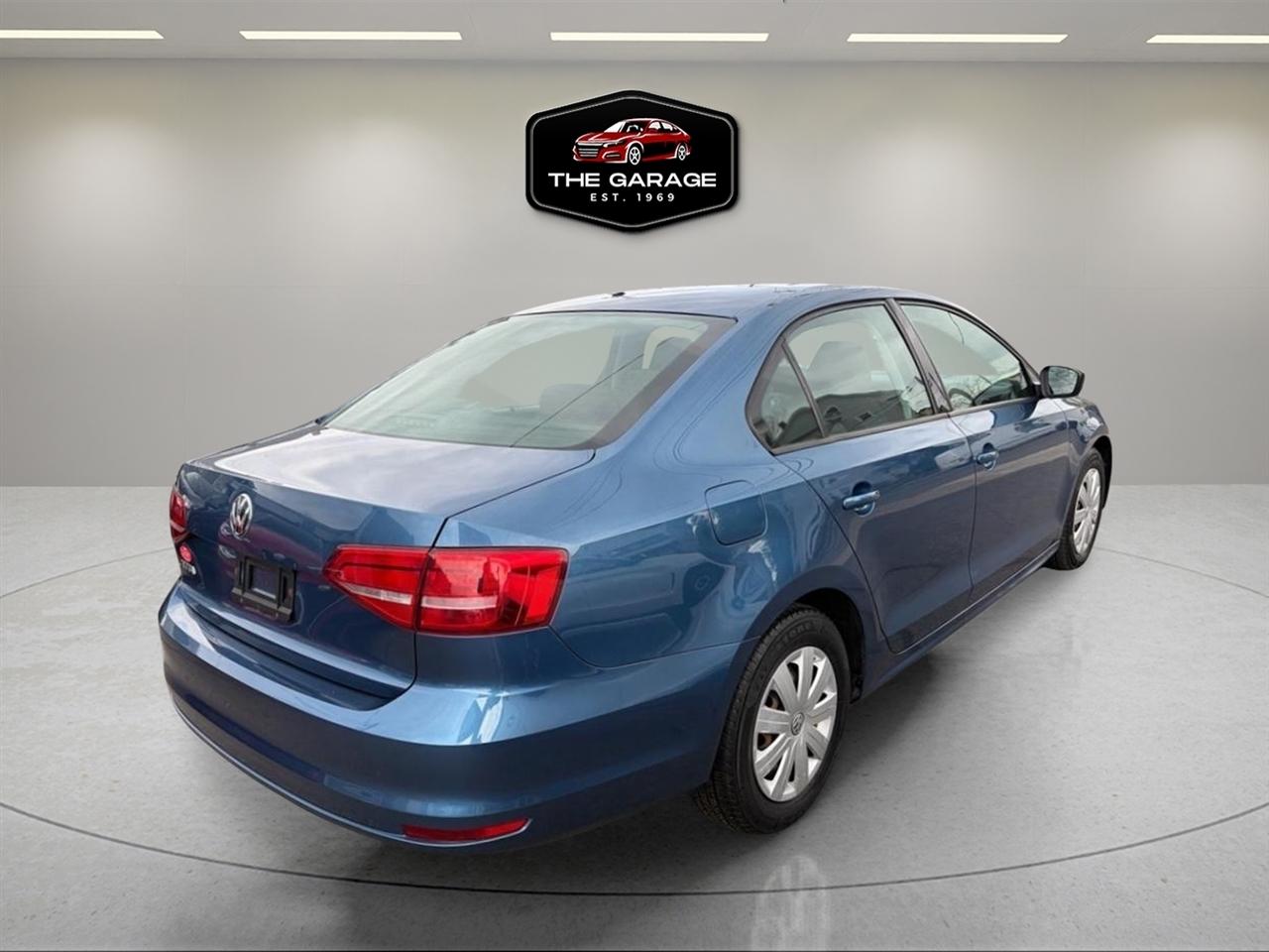 Volkswagen Jetta Sedan 4dr Auto 2.0L S 2015