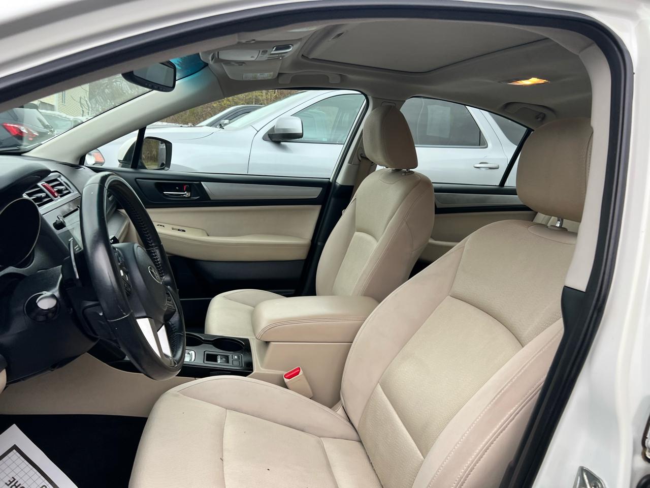 Subaru Legacy 4dr Sdn 2.5i Premium PZEV 2015