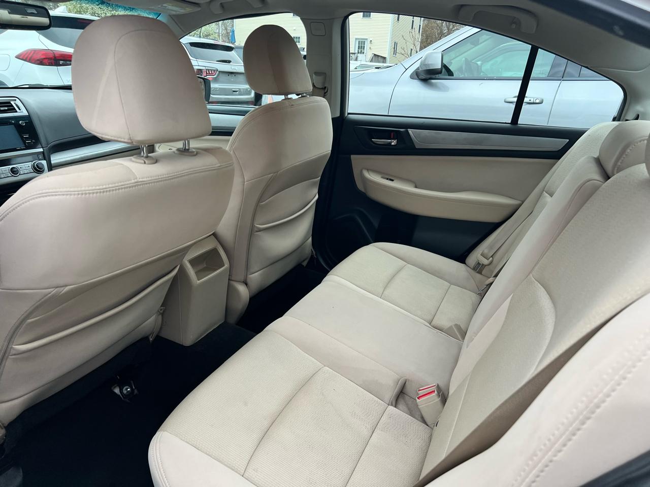 Subaru Legacy 4dr Sdn 2.5i Premium PZEV 2015