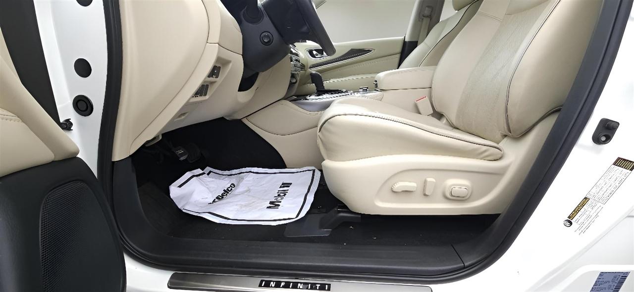 2019 INFINITI QX60 LUXE - Photo 14