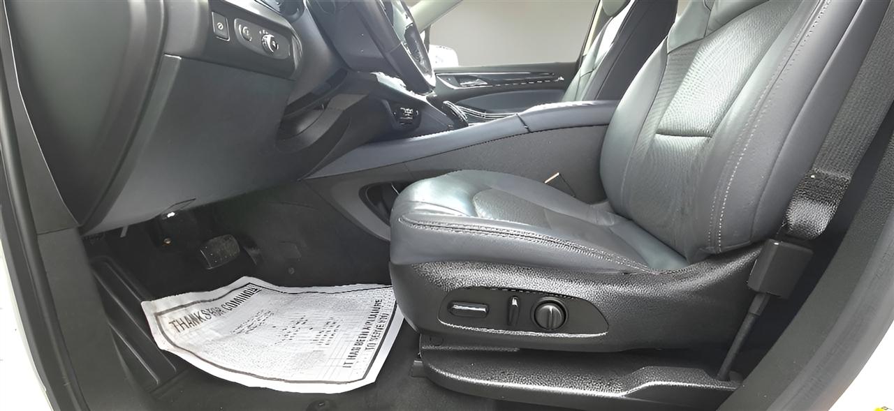 Buick Enclave AWD 4dr Essence 2018