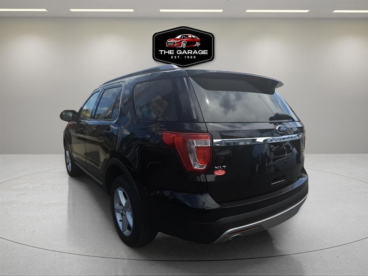 Ford Explorer XLT 4WD 2017