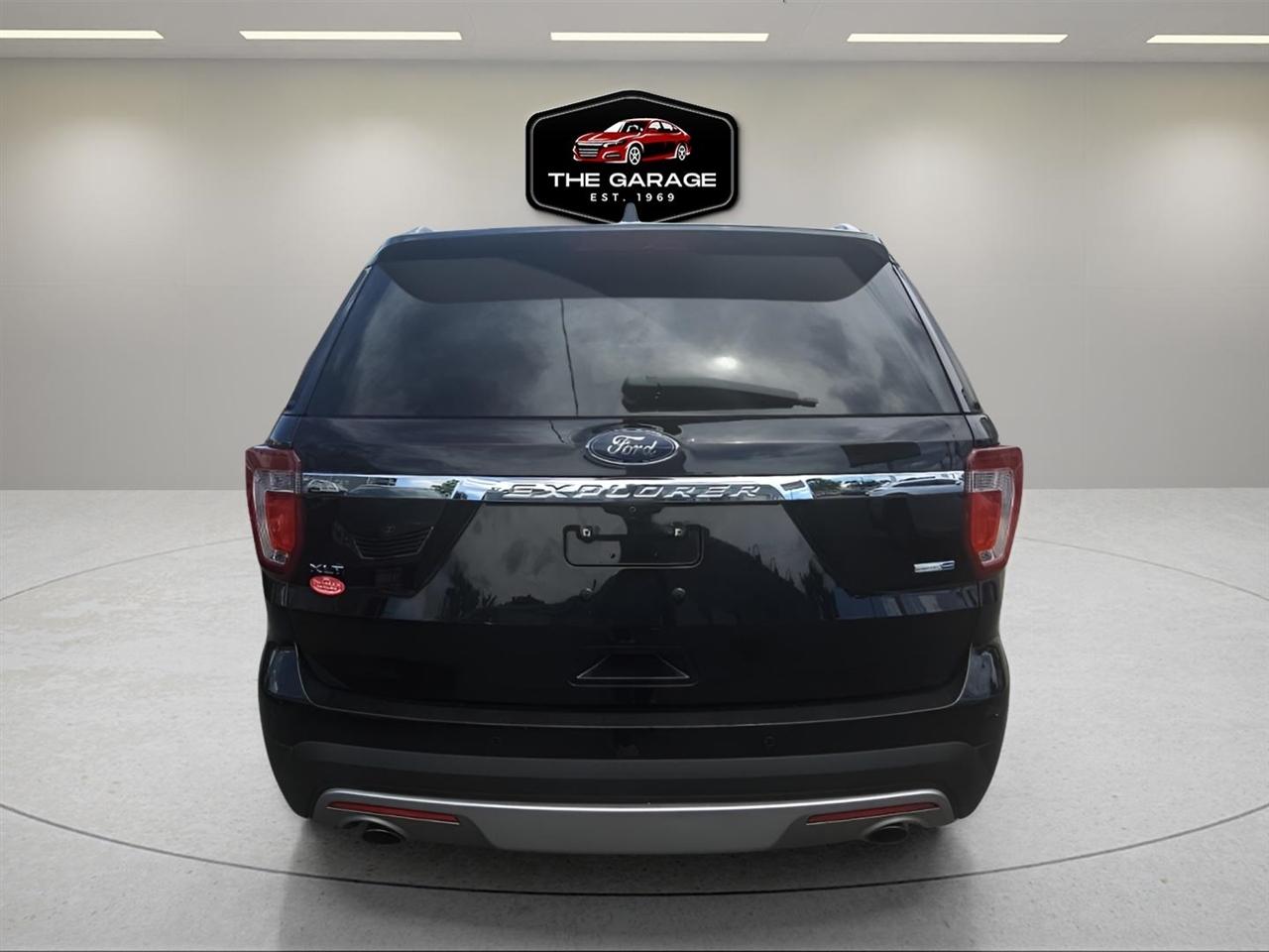 Ford Explorer XLT 4WD 2017