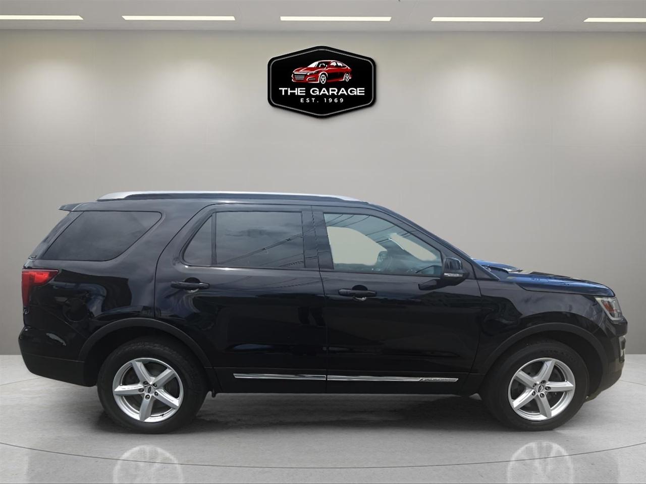 Ford Explorer XLT 4WD 2017
