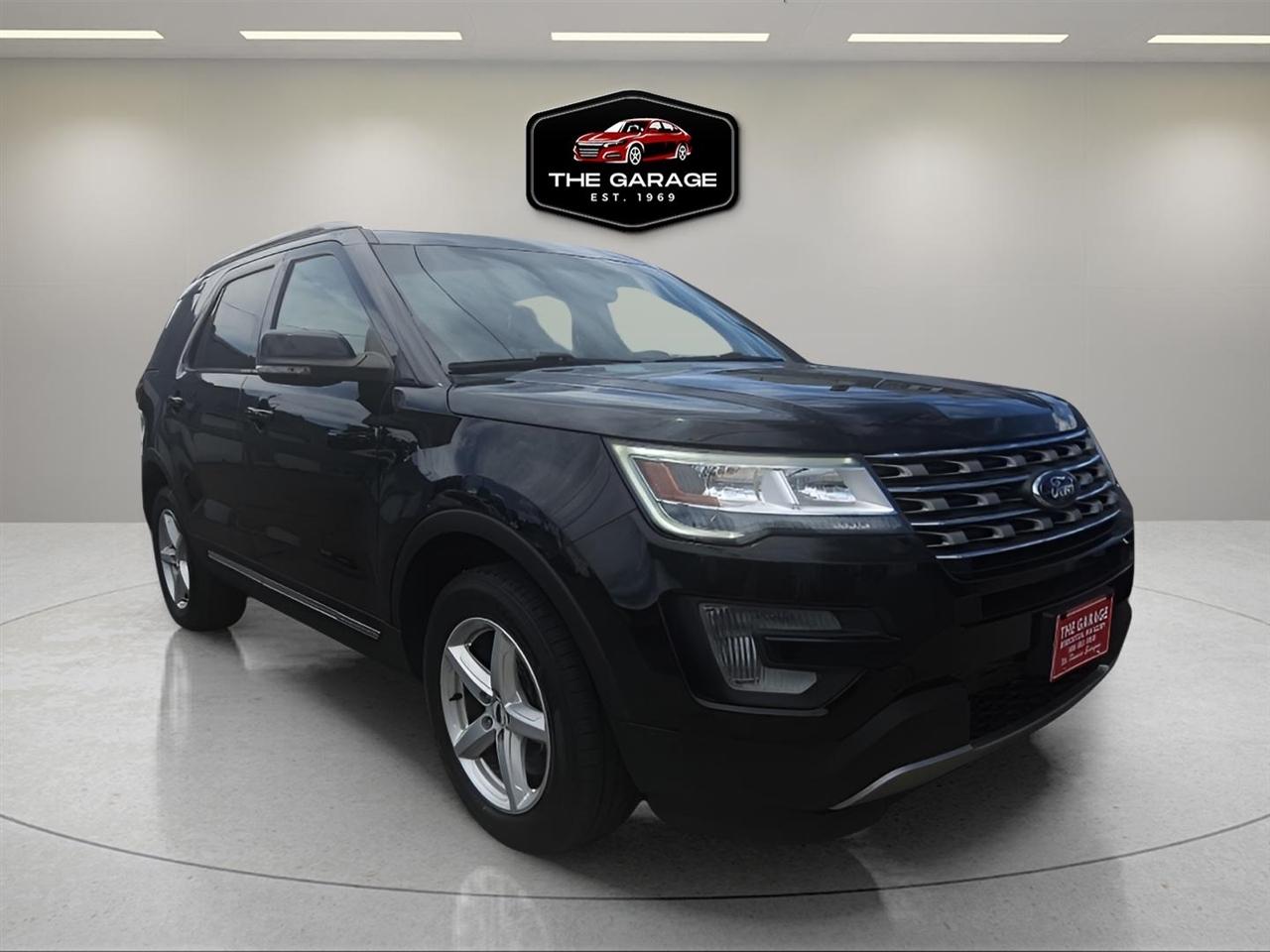 Ford Explorer XLT 4WD 2017