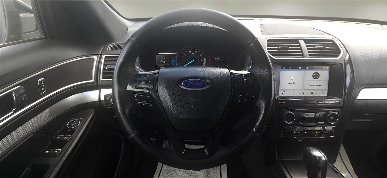 Ford Explorer XLT 4WD 2017
