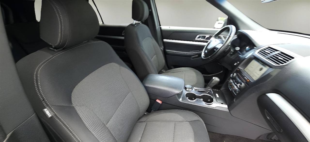 Ford Explorer XLT 4WD 2017