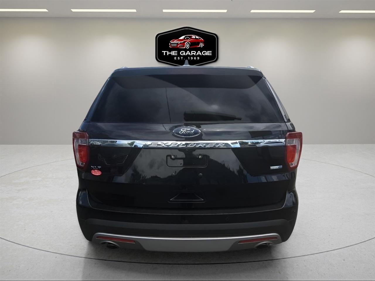 Ford Explorer XLT 4WD 2017