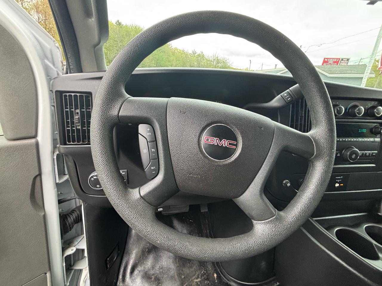 GMC Savana Cargo Van RWD 2500 135" 2019