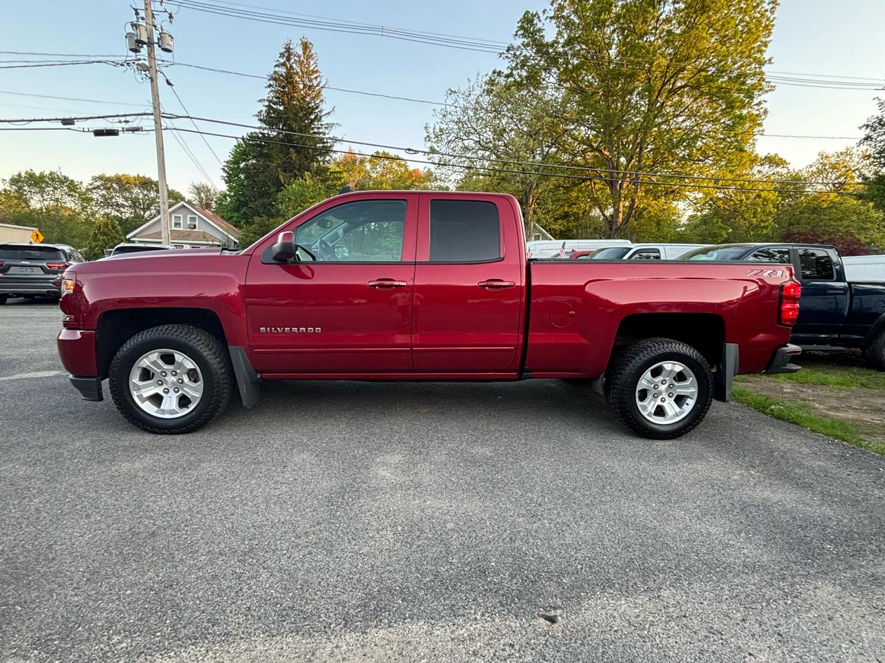 Chevrolet Silverado 1500 4WD Double Cab 143.5" LT w/2LT 2018