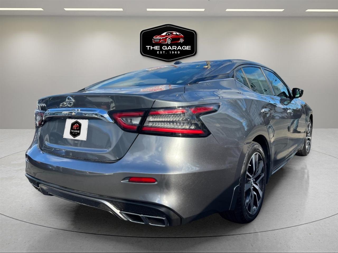 Nissan Maxima S 3.5L 2019