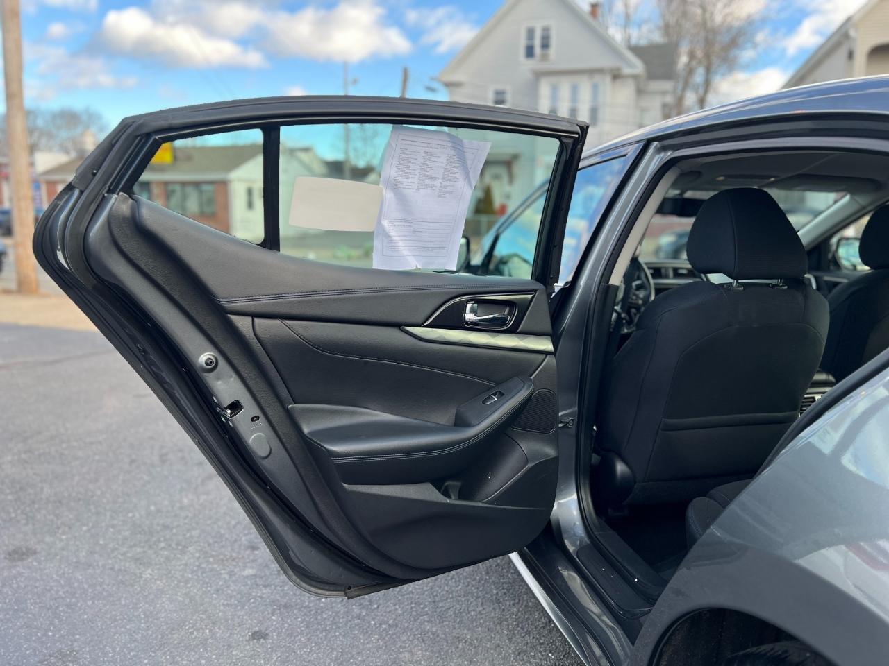 Nissan Maxima S 3.5L 2019