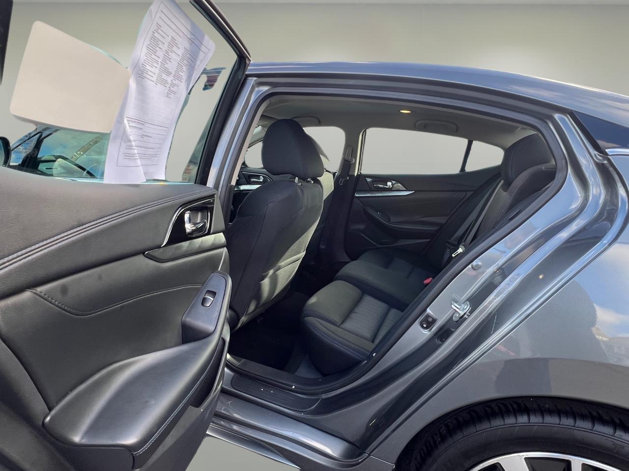 Nissan Maxima S 3.5L 2019
