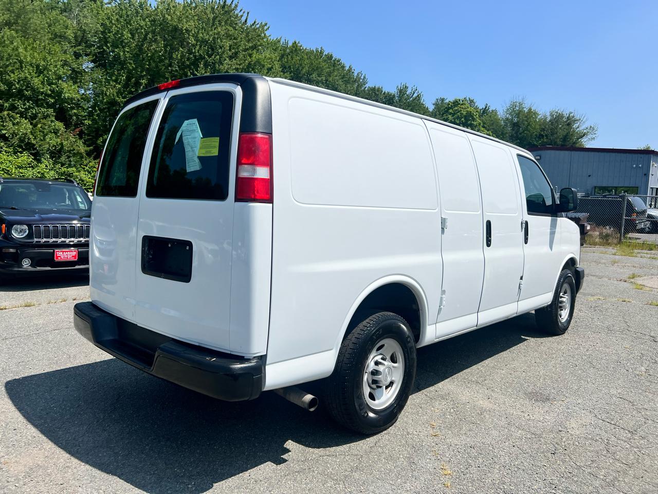 Chevrolet Express Cargo Van RWD 2500 135" 2017