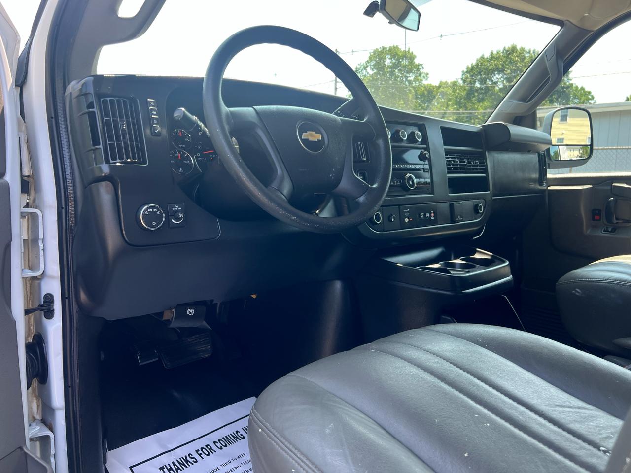 Chevrolet Express Cargo Van RWD 2500 135" 2017