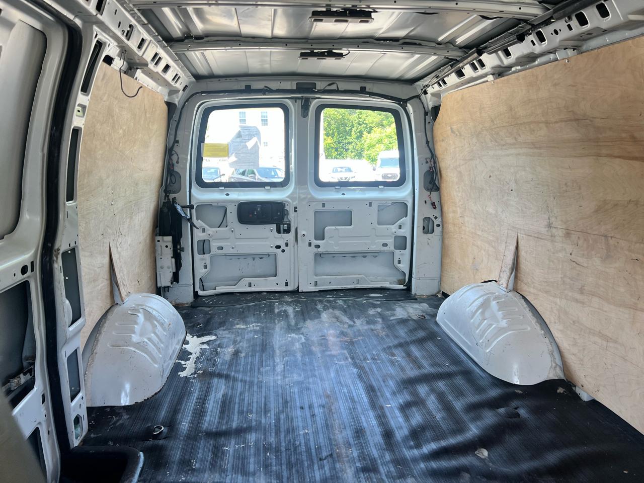 Chevrolet Express Cargo Van RWD 2500 135" 2017