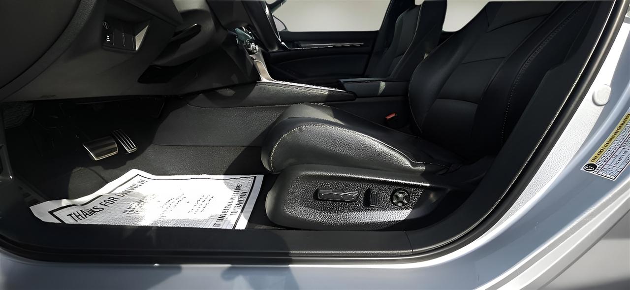 Honda Accord Sedan Sport 2.0T Auto 2018