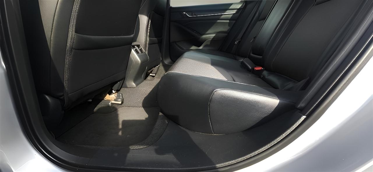 Honda Accord Sedan Sport 2.0T Auto 2018