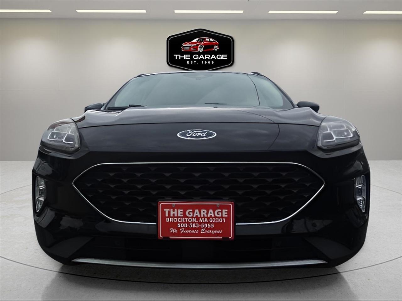 Ford Escape Titanium Hybrid AWD 2021