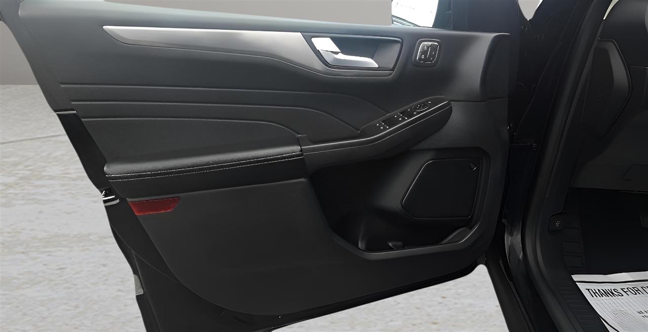Ford Escape Titanium Hybrid AWD 2021